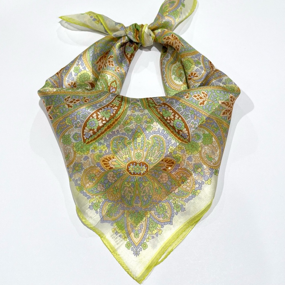 Vintage Handkerchief Women Silk Paisley Pocket Square Size 23” No brand